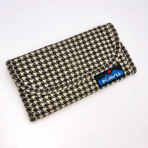Kavu Tri-Fold Wallet